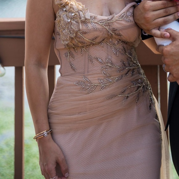 Terani Dress - Picture 4 of 4